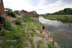 POTENSI BENCANA : Kondisi Tanggul Lima Sungai di Kudus Mengkhawatirkan  