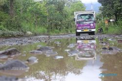 INFRASTRUKTUR KLATEN : Bupati Hartini Targetkan Jalan di Klaten Mulus dalam 2 Tahun