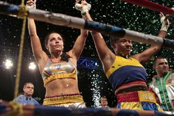 TINJU WANITA DUNIA : Jennifer "Queen of Bolivia" Salinas Rebut Juara Dunia Kelas Bantam Super