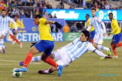 ARGENTINA 0-0 EKUADOR: Tanpa Messi, Argentina Ditahan Imbang Ekuador
