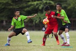 POMNAS 2013 : Rebut Emas Sepak Bola, DKI Sempurnakan Gelar Juara Umum