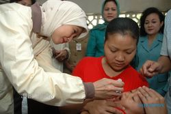 PENOLAKAN IMUNISASI : Sebagian Warga Tolak Imunisasi Dengan Alasan Agama