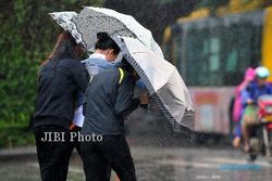 BENCANA ALAM : Topan Haiyan Picu Hujan Badai di China Selatan