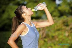 Pentingnya Minum Air Putih 8 hingga 10 Gelas Per Hari