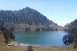 GUNUNG SEMERU Berangin Kencang, Begini Kondisi Pendaki...