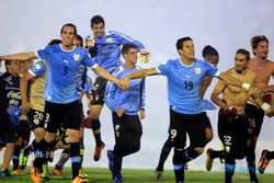GRUP D PIALA DUNIA 2014 : Prediksi Uruguay Vs Kostarika, Suarez Absen Berpengaruh?