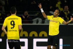 Borussia Dortmund 6-1 VfB Stuttgart: Dortmund Lumat Stuttgart, Lewandowski Hat-trick
