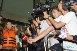 KASUS CENTURY : Jaksa KPK Tepis Ada Campur Tangan Politik