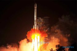 MISI ANTARIKSA : China Luncurkan Pesawat Riset Tak Berawak ke Bulan