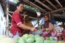  PASAR BASIN KLATEN : Bangun Pasar Sendiri, Mau Buang Air pun Harus ke Kali...