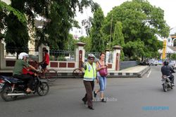 KURS RUPIAH : Anjloknya Rupiah Picu Kenaikan Kunjungan Wisatawan Asing