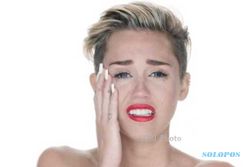 Miley Cyrus Kini Bermasturbasi