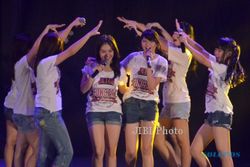 KONSER JKT48 DI SOLO : Melody dkk Buka Konser dengan Gingham Check, Apa Selanjutnya?