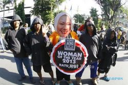 FOTO TOPENG RATU ATUT : Ratu Atut Jadi Woman of The Year