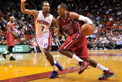 NBA 2013-2014 : Pistons Hentikan Rentetan Kemenangan Heat