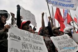UMK 2014 : Buruh Pantang Menyerah Tuntut Revisi UMK