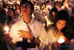 Ribuan Umat Kristiani di Karanganyar Laksanakan Misa Natal dengan Khidmat