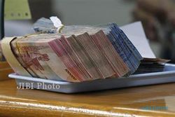 PENUKARAN UANG : Money Changer Madiun Kaget Langkah Jokowi, Ini Sebabnya…