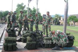 Sambut HUT Infanteri, Anggota TNI Adakan Napak Tilas