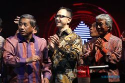 FOTO SEMEN INDONESIA : Peringatan HUT Pertama Semen Indonesia