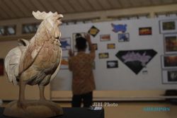 FOTO PAMERAN : Mempersiapkan Pameran 