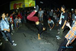 FOTO TAHUN BARU 2014 : Breakdance