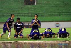  FOTO INTER ISLAND CUP 2014 : Sujud Syukur 
