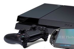 KONSOL GAME BARU : PS 4 Bisa Mainkan Game PS 1 dan PS 2?