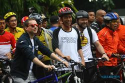GOWES BARENG JOKOWI : Jokowi Menang Balapan, Lorenzo yang Dielu-Elukan
