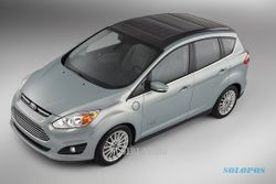 Ford Siapkan Mobil Hybrid Bertenaga Matahari