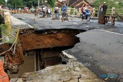 FOTO BANJIR KUDUS : Kerusakan Infrastruktur Akibat Banjir
