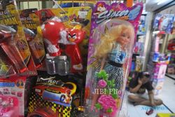STANDAR NASIONAL INDONESIA : Penerapan SNI Industri Mainan Terkendala Izin