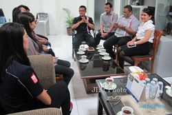 KUNJUNGAN KE MEDIA : Manajemen Fave Hotel Berkunjung ke Solopos