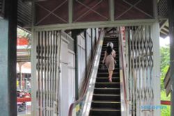 MUBENG BRING HARJO : Eskalator Normal Lagi