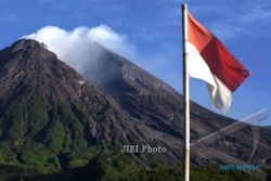 AKTIVITAS GUNUNG MERAPI : Gunung Merapi Alami Guguran Tebing Luar