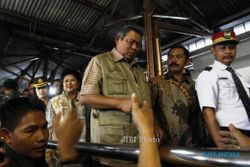 FOTO AGENDA PRESIDEN  : Rombongan SBY Transit di Balapan