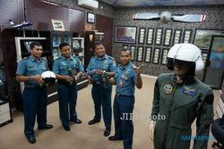 FOTO RUANG SEJARAH PENERBANGAN TNI AL : Pengetahuan Sejarah Penerbangan TNI AL