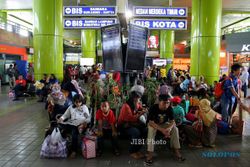 FOTO PENAMBAHAN RANGKAIAN KERETA : PT KAI Tambah Rangkaian Kereta dari Stasiun Gambir