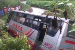 KECELAKAAN WONOGIRI : Inilah Kondisi Penumpang Bus Raya Solo-Pracimantoro yang Nyungsep ke Sungai