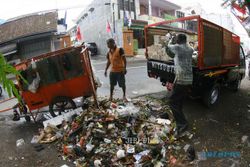 LEBARAN 2014 : Sampah Meningkat, BLH Tak Libur Angkut Sampah