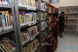 FASILITAS PUBLIK : Wawali Solo Evaluasi Pengelolaan Perpustakaan Kampung