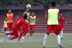 FOTO PERSIS SOLO : Berlatih Jelang Hadapi Timnas U23
