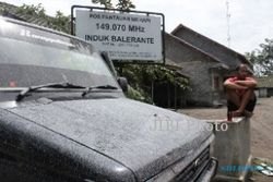 SOLOPOS TV : Video Warga Panik Abu Merapi Menyembur 1,5 Km