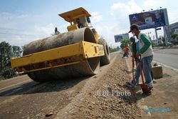 FOTO JALAN PANTURA : Peningian Permanen Jalan Pantura