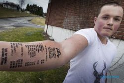 KISAH UNIK : Remaja Norwegia Ini Bikin Tattoo Struk McDonald’s 