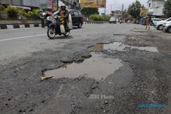 Perbaikan Jalan Rusak Karanganyar Mulai Maret 2018