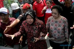 FOTO MEGAWATI SOEKARNOPUTRI : Kunjungi Rumah Lahir Soekarno