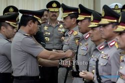 MUTASI POLRI : Jokowi Didesak Libatkan KPK-PPATK Telusuri Calon Kapolri