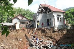 BENCANA ALAM TRENGGALEK : Seluruh Kecamatan Trenggalek Siaga Banjir dan Tanah Longsor!