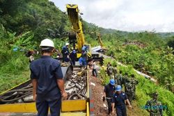 KECELAKAAN KA MALABAR : 77 Jam Ditutup, Jalur Besi Selatan Jawa Dibuka